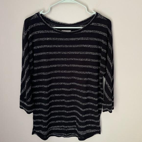 Lou & Grey Textured Stripes Long Sleeve Top Size Small - Picture 1 of 8